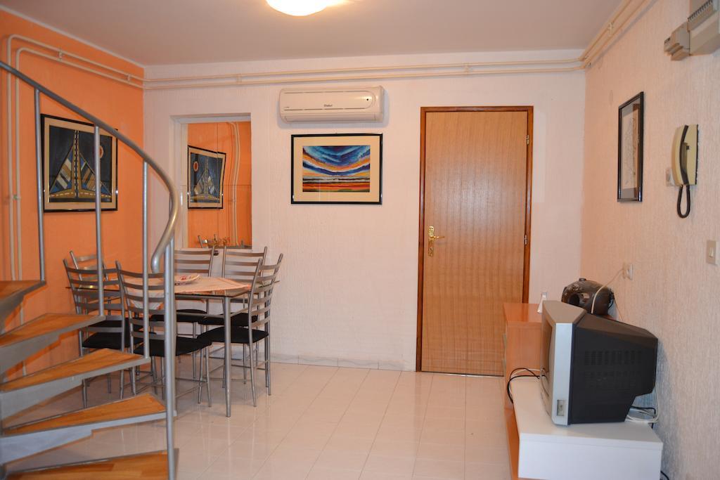 Apartments Cavae Romanae Медулин Номер фото