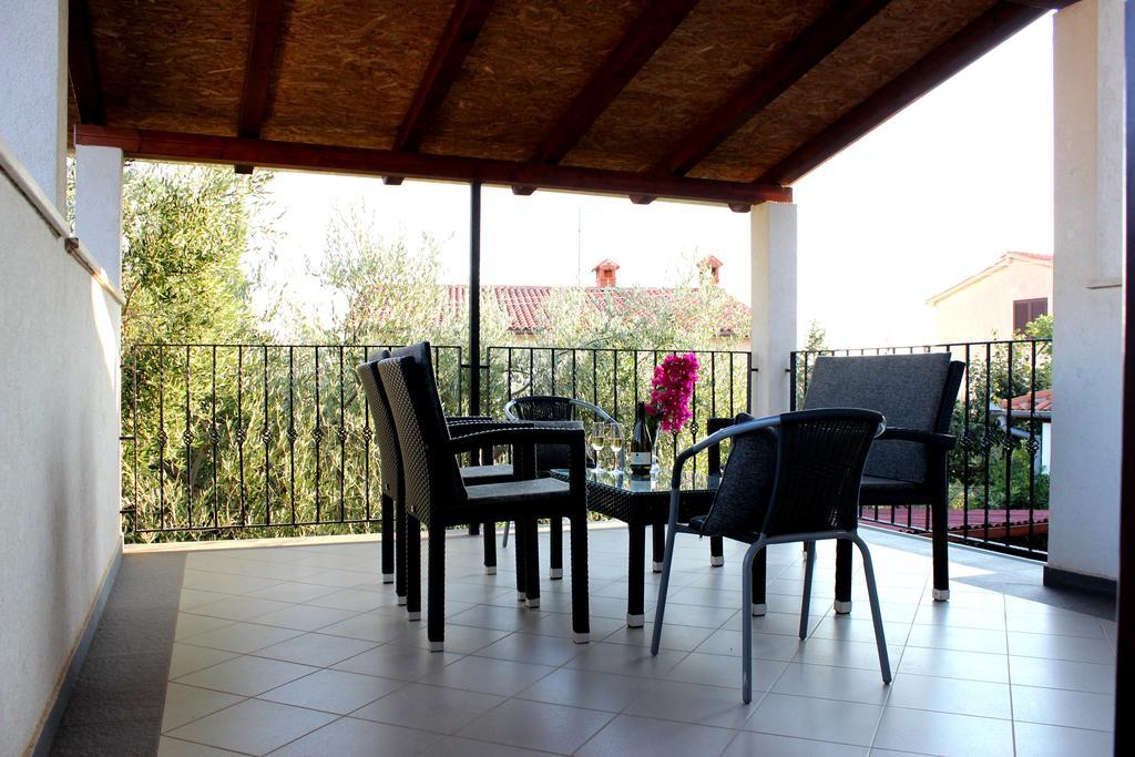 Apartments Cavae Romanae Медулин Экстерьер фото