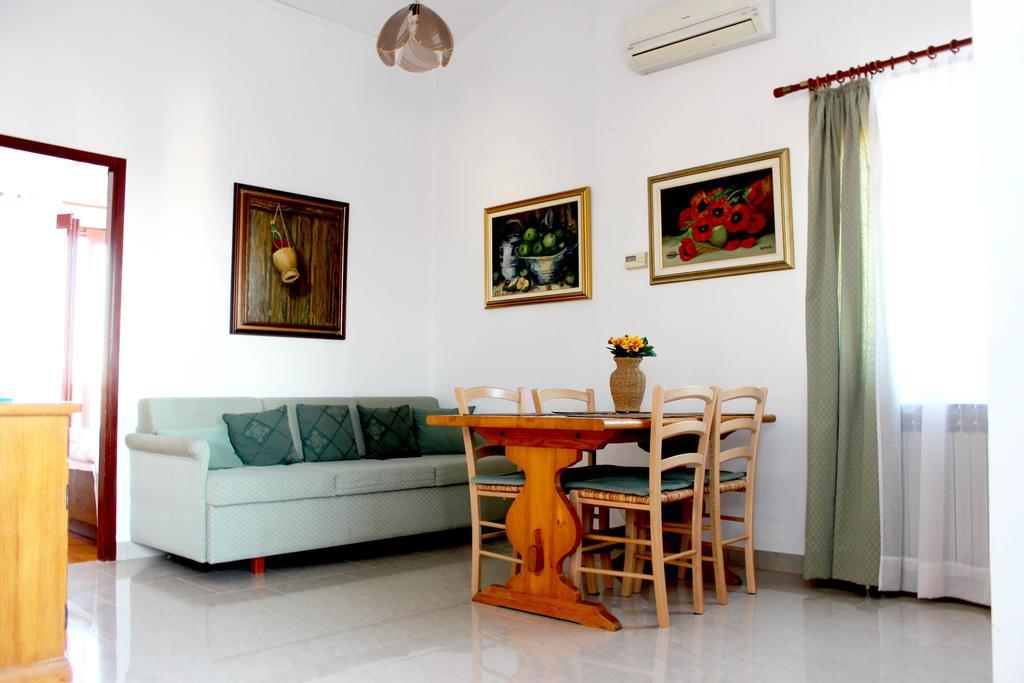Apartments Cavae Romanae Медулин Экстерьер фото