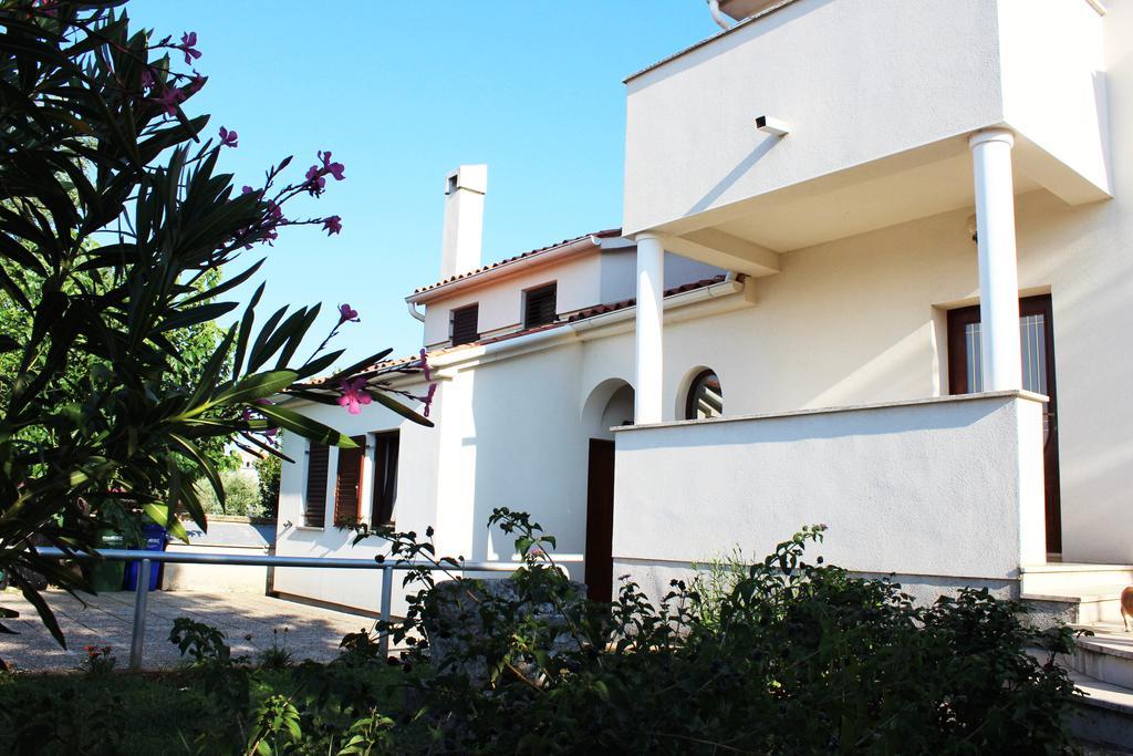 Apartments Cavae Romanae Медулин Экстерьер фото